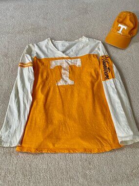 University of Tennessee Long Sleeve Tee and Ball Cap Campus Heritage XLG.